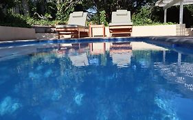 Stylish House/Heated Swimming Pool-5Min To Beach