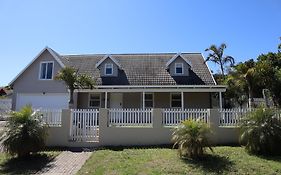 Stylish House/Heated Swimming Pool-5Min To Beach
